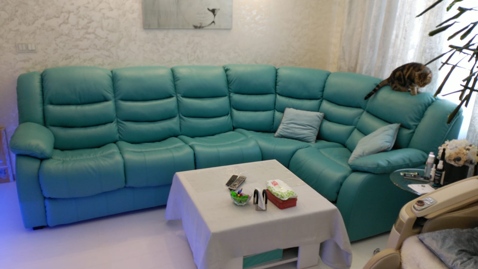 Перетяжка дивана на дому. Буйнакск